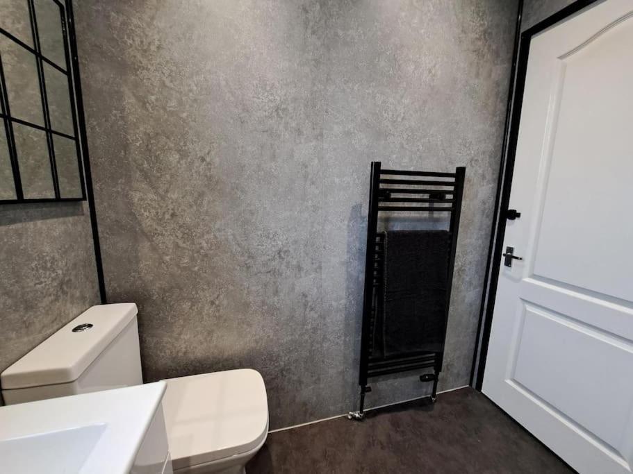 Glasgow Apartment Close To The Airport Renfrew Dış mekan fotoğraf